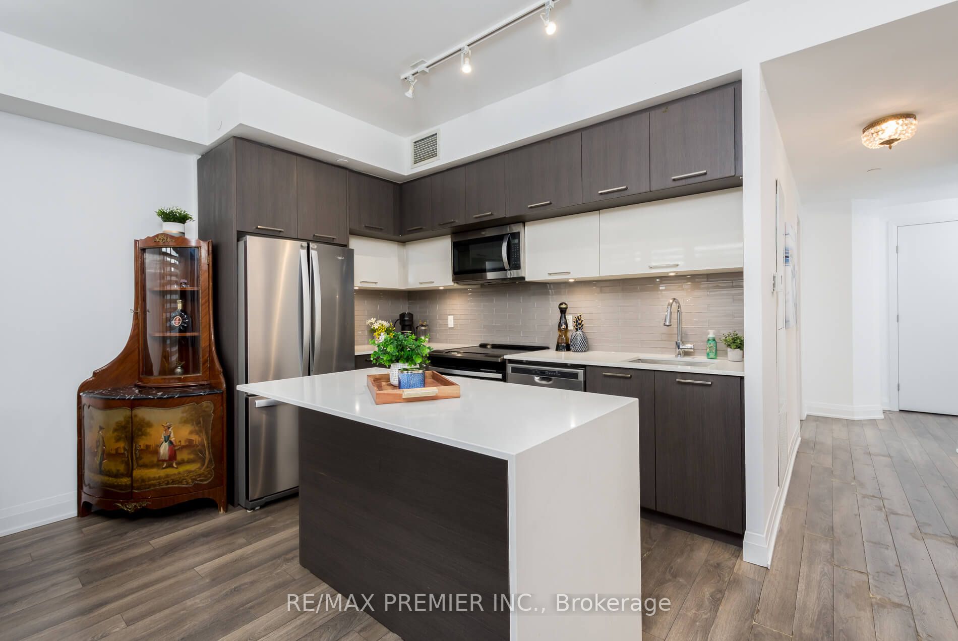 4800 Highway 7, #232