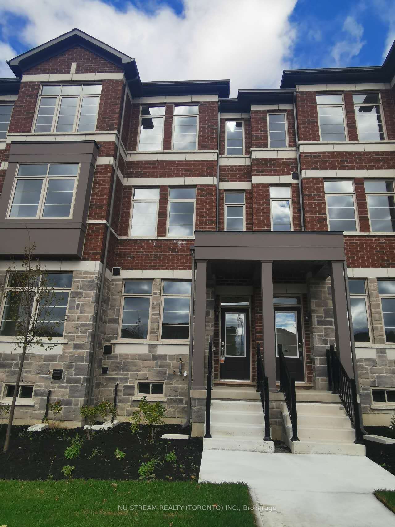 27 Carneros Way