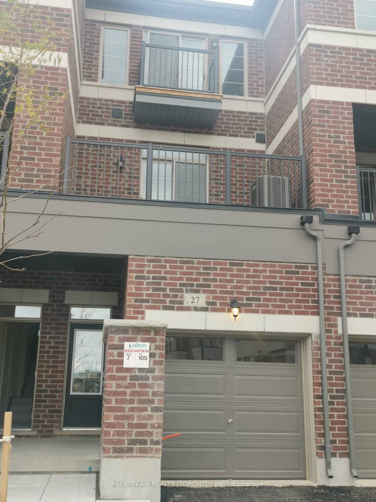 27 Carneros Way