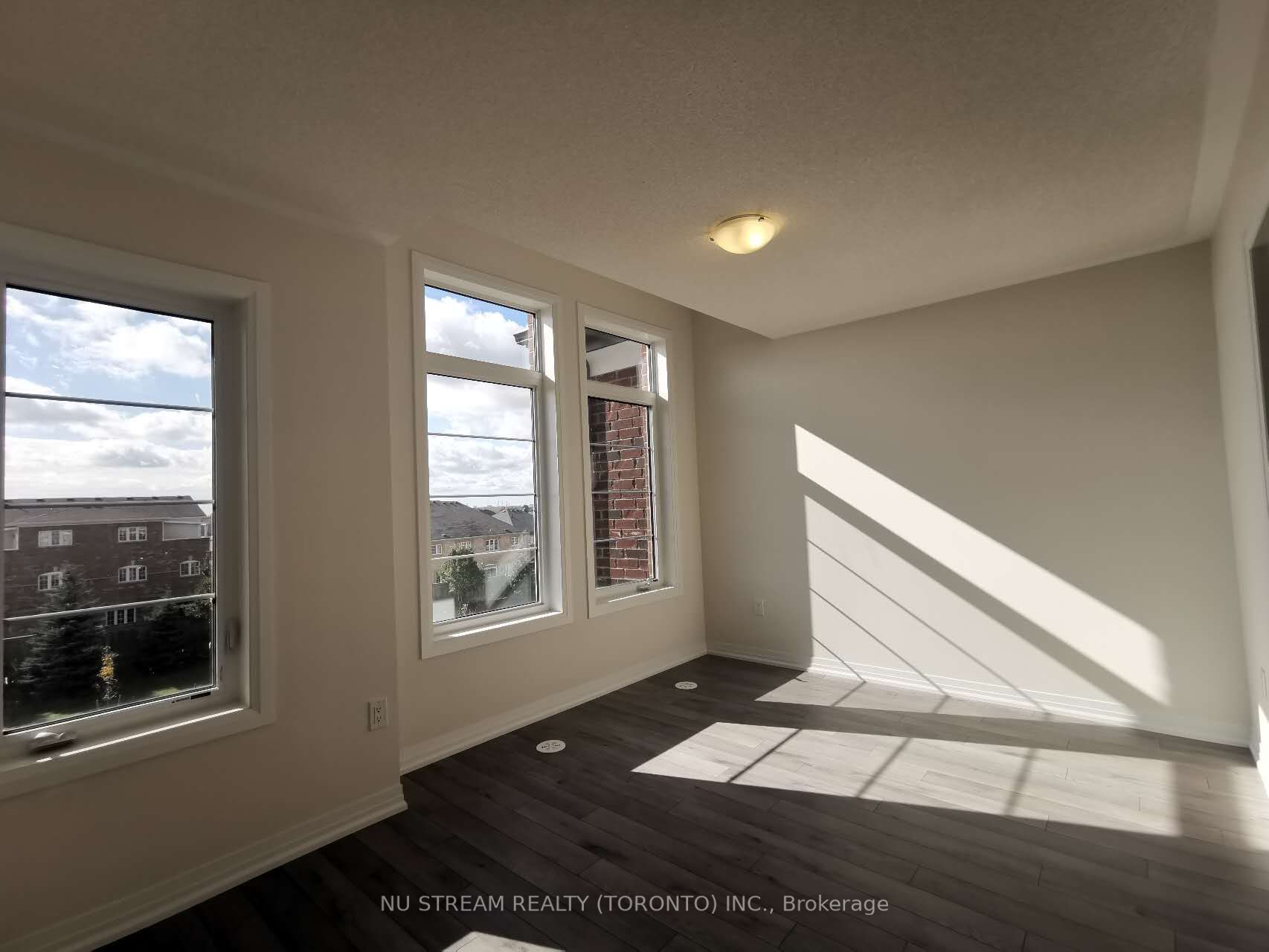 27 Carneros Way
