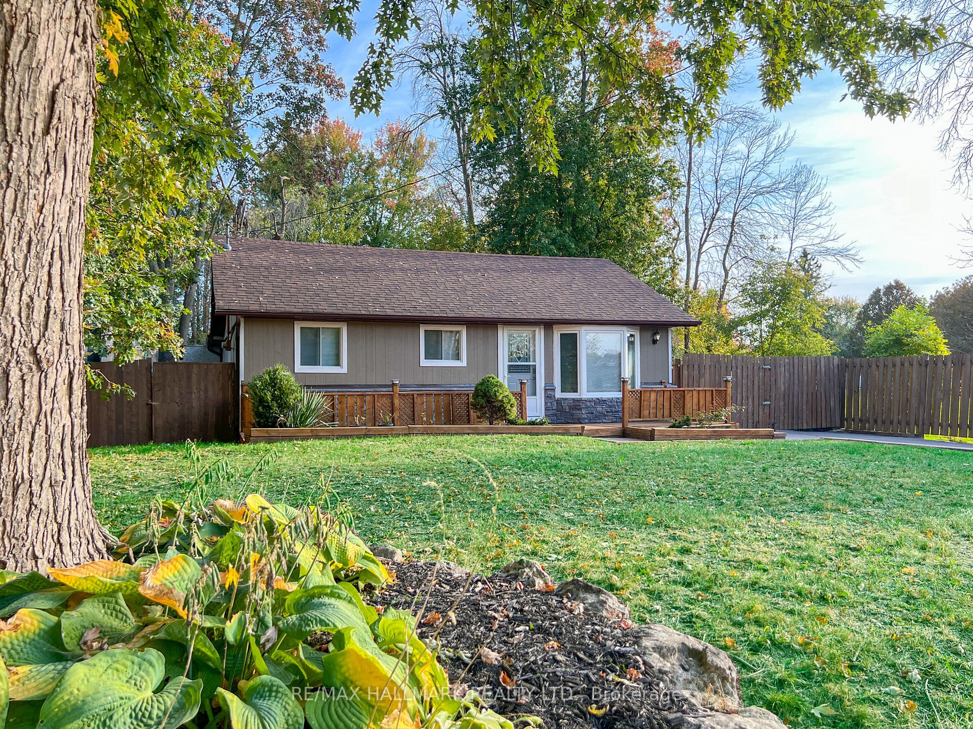 1127 Gilford Rd