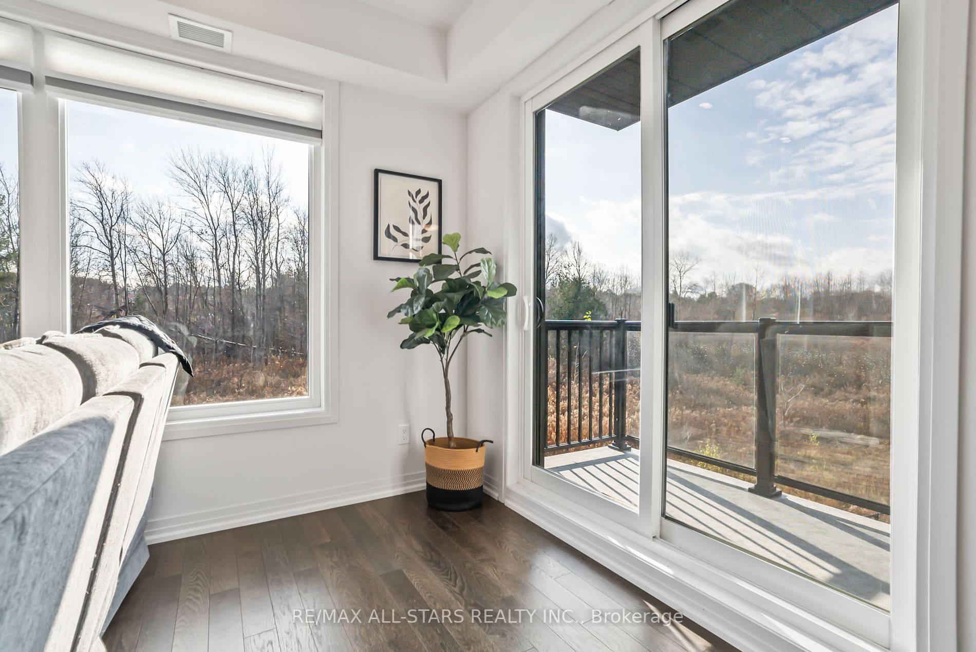 164 Cemetery Rd, #203