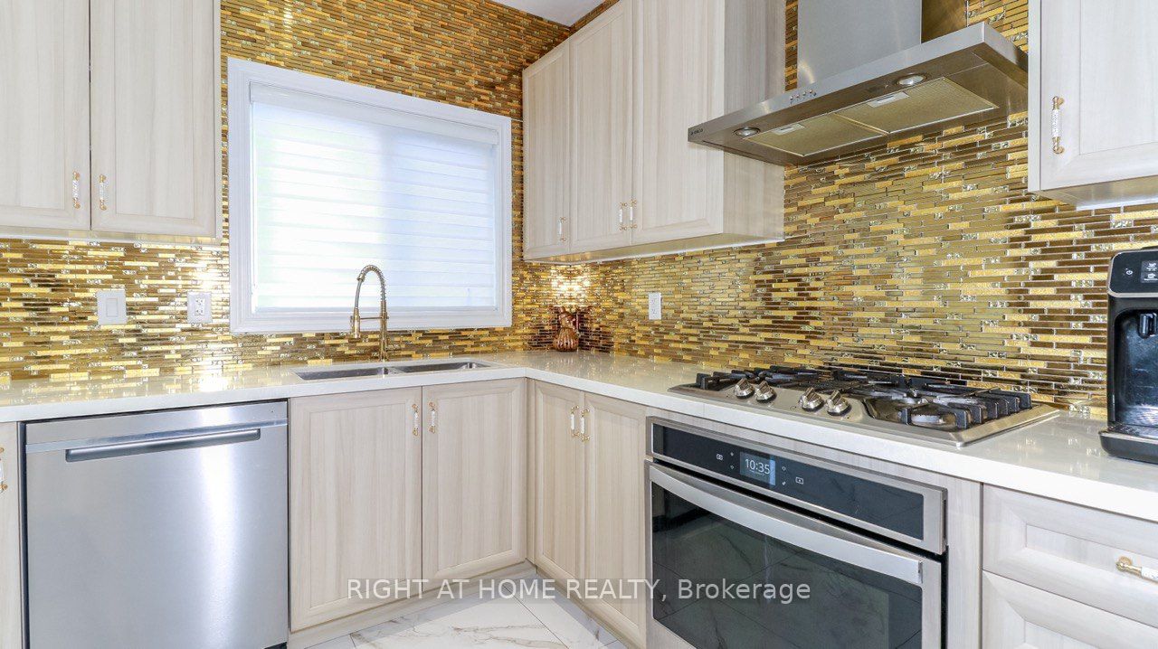 1138 Wharram Way