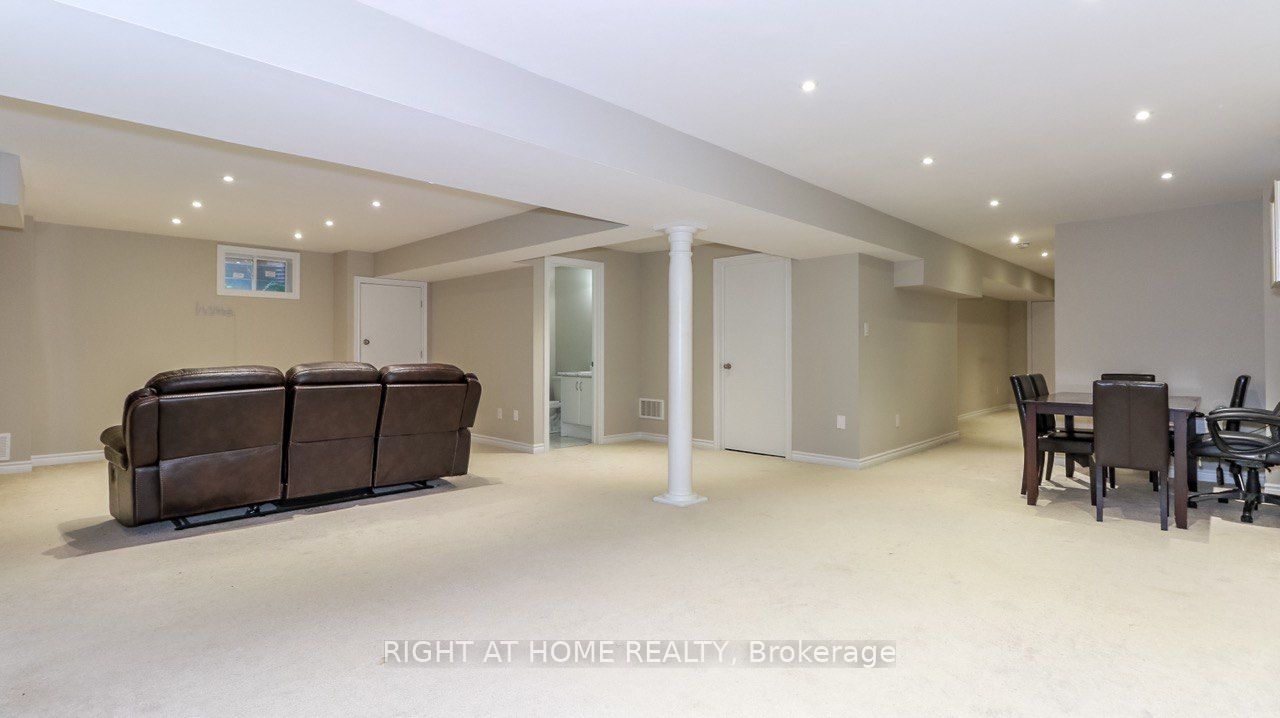 1138 Wharram Way