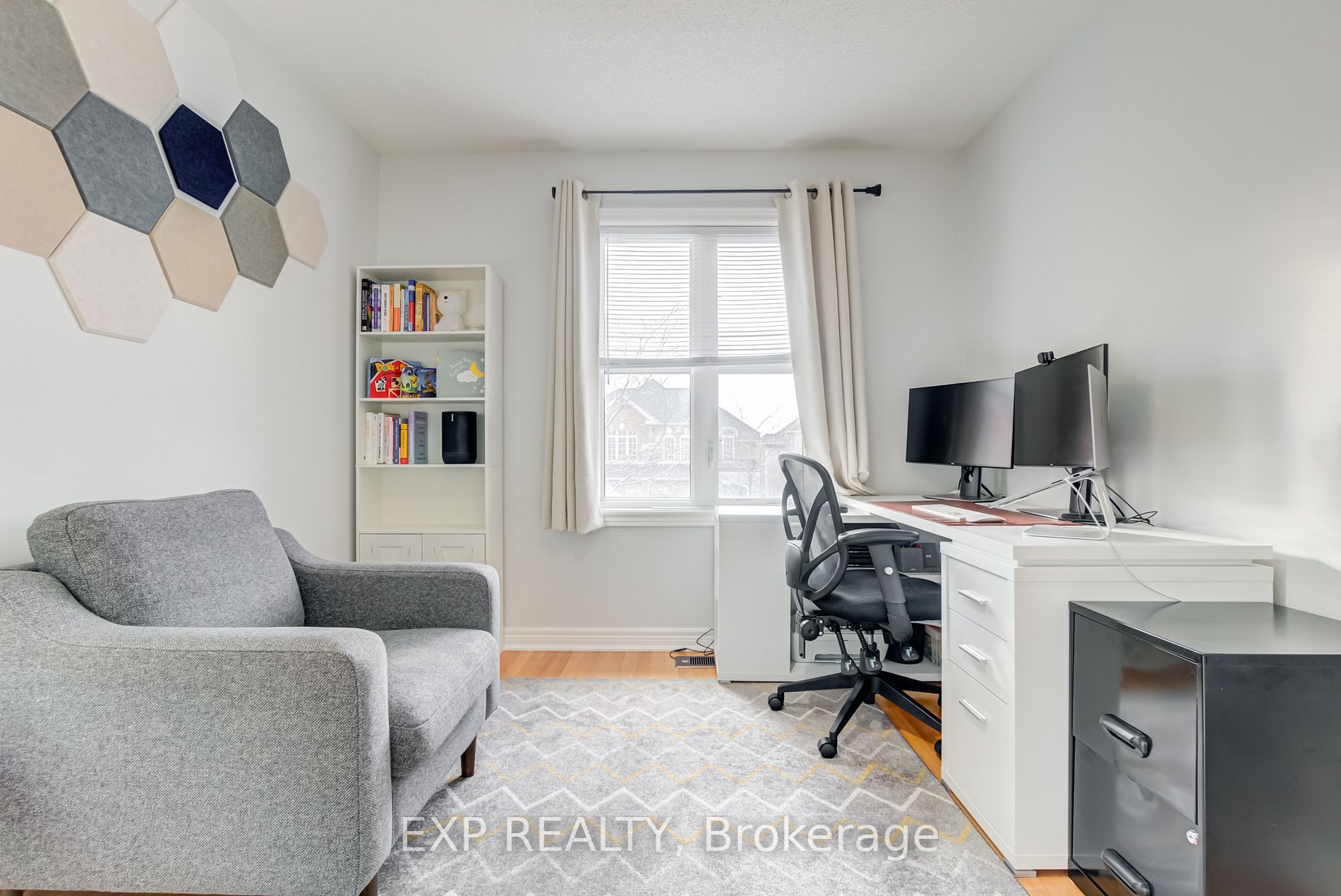 120 Black Maple Cres