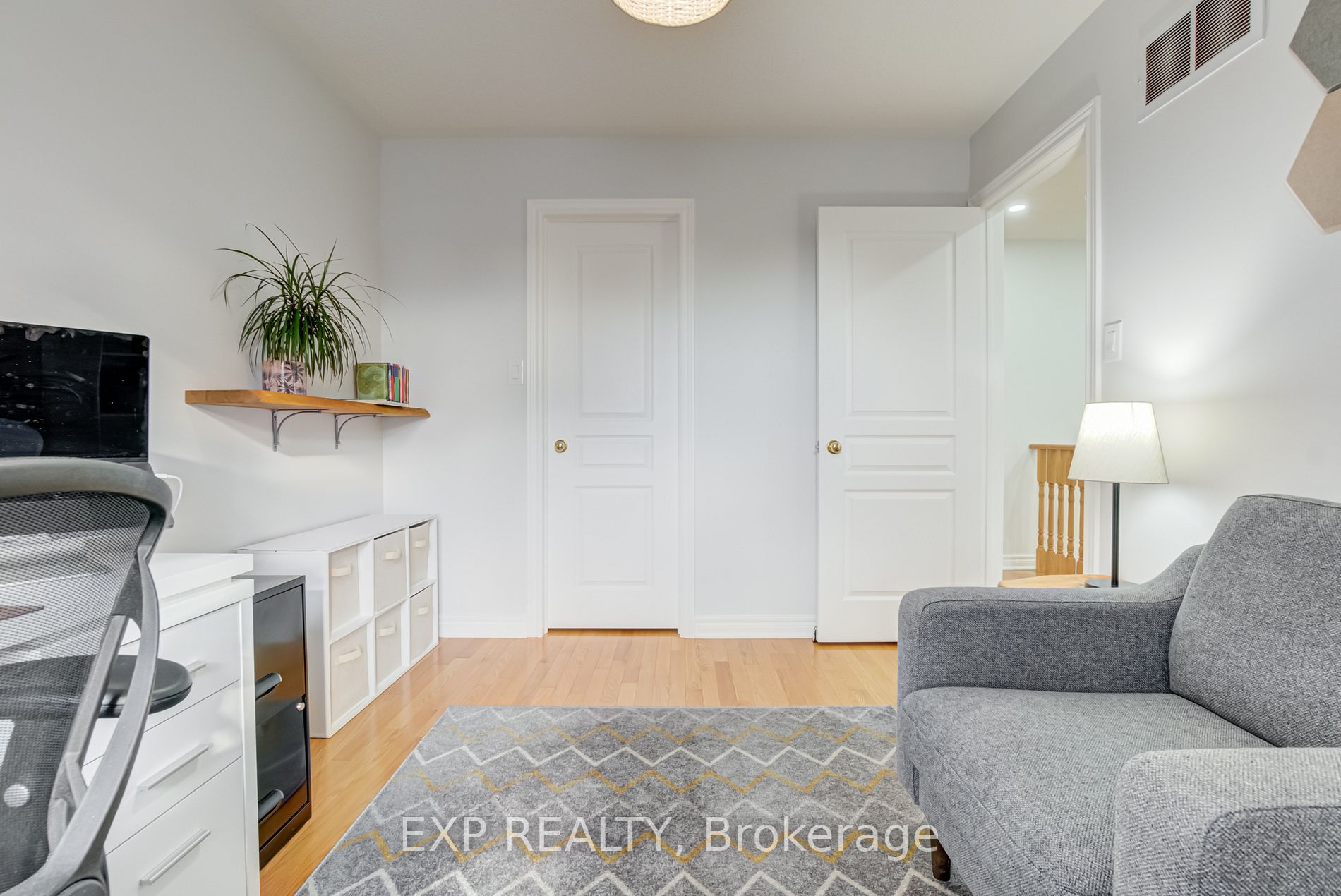 120 Black Maple Cres