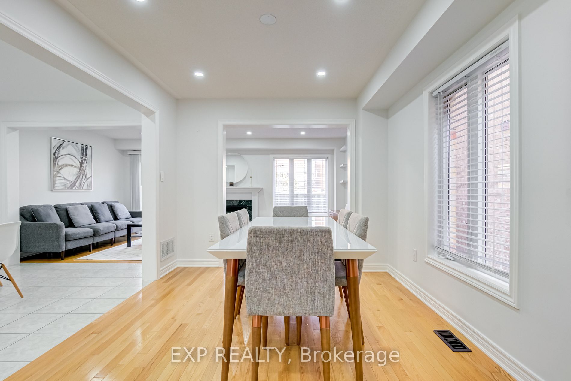 120 Black Maple Cres
