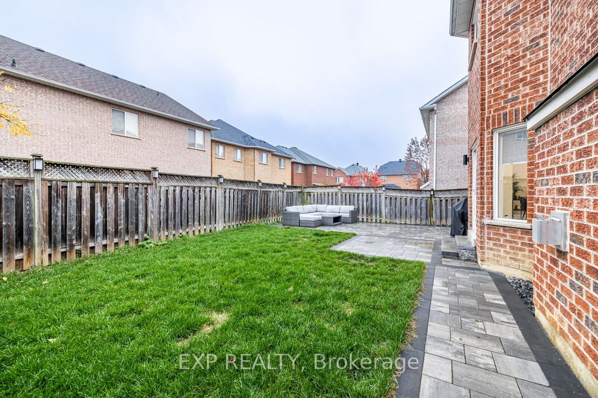 85 Russell Hill Rd