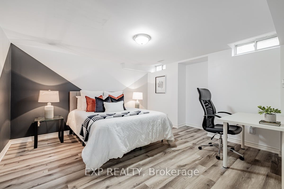 85 Russell Hill Rd