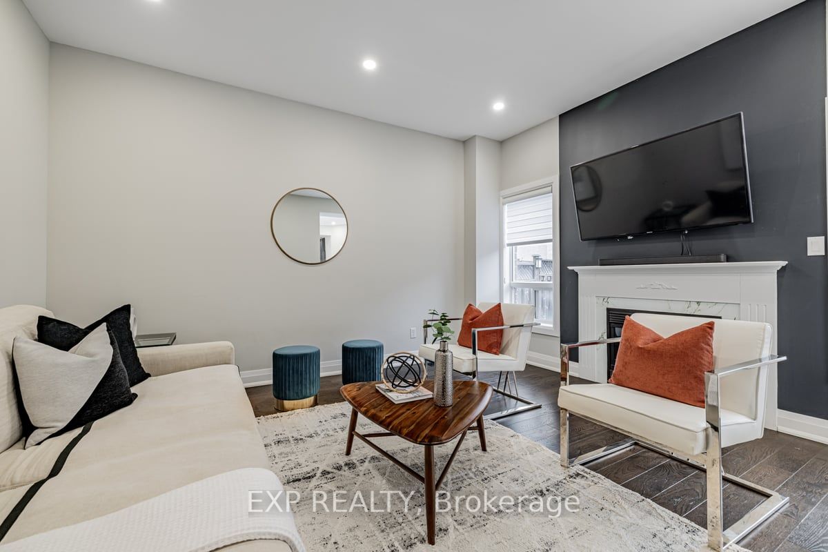 85 Russell Hill Rd