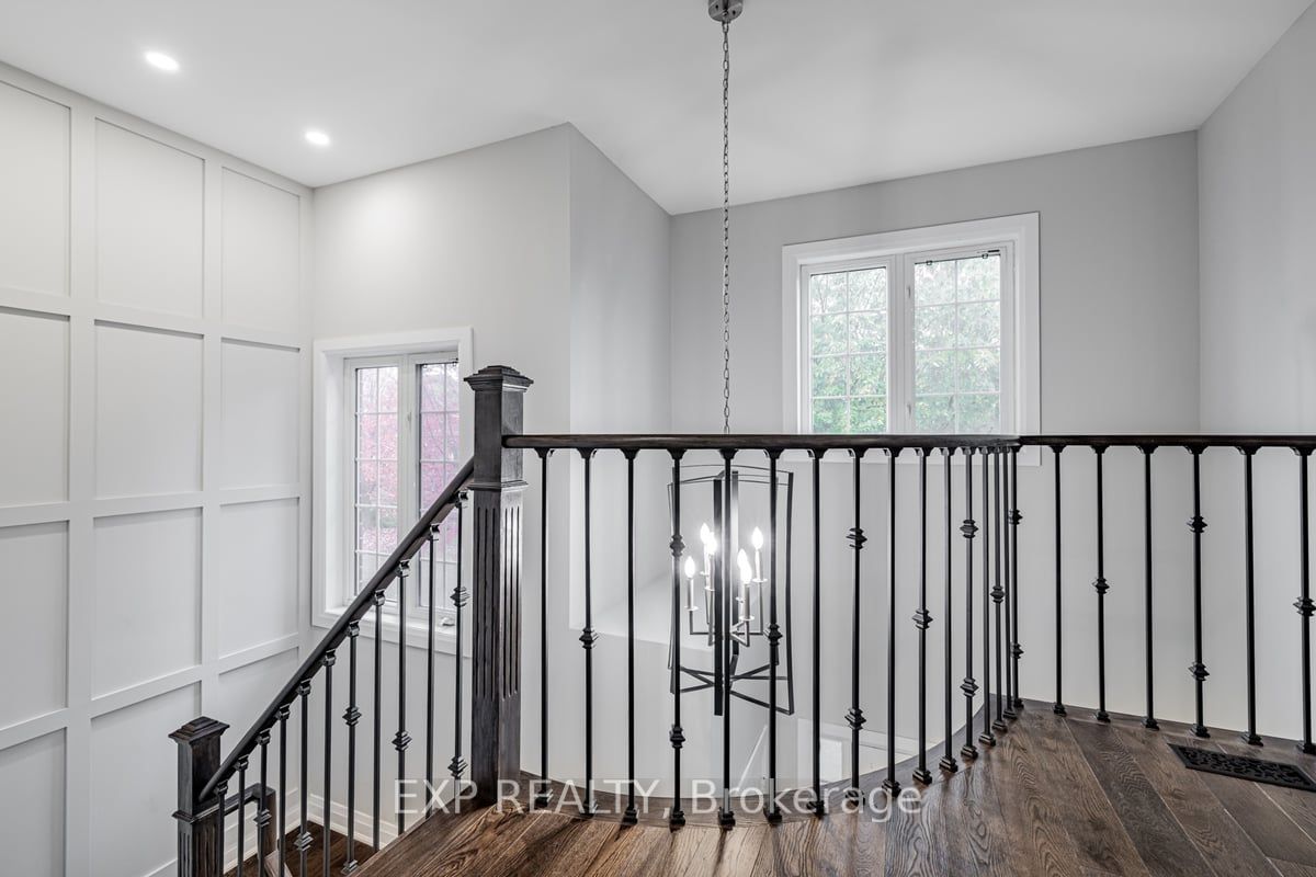 85 Russell Hill Rd