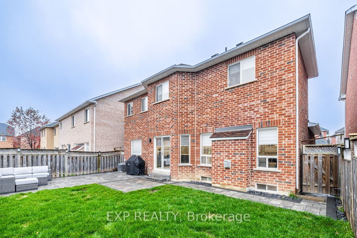 85 Russell Hill Rd