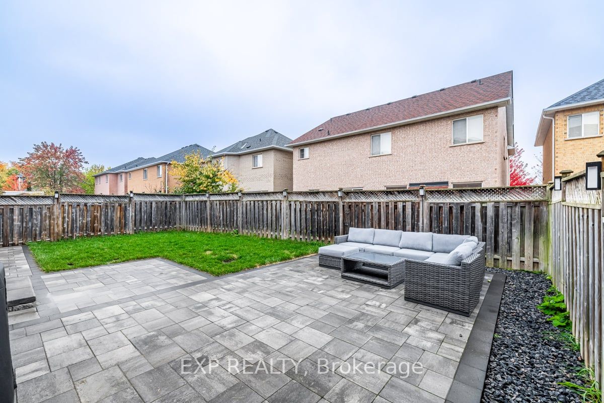 85 Russell Hill Rd