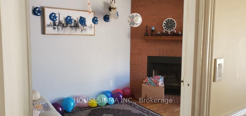 37 Irenemount Cres