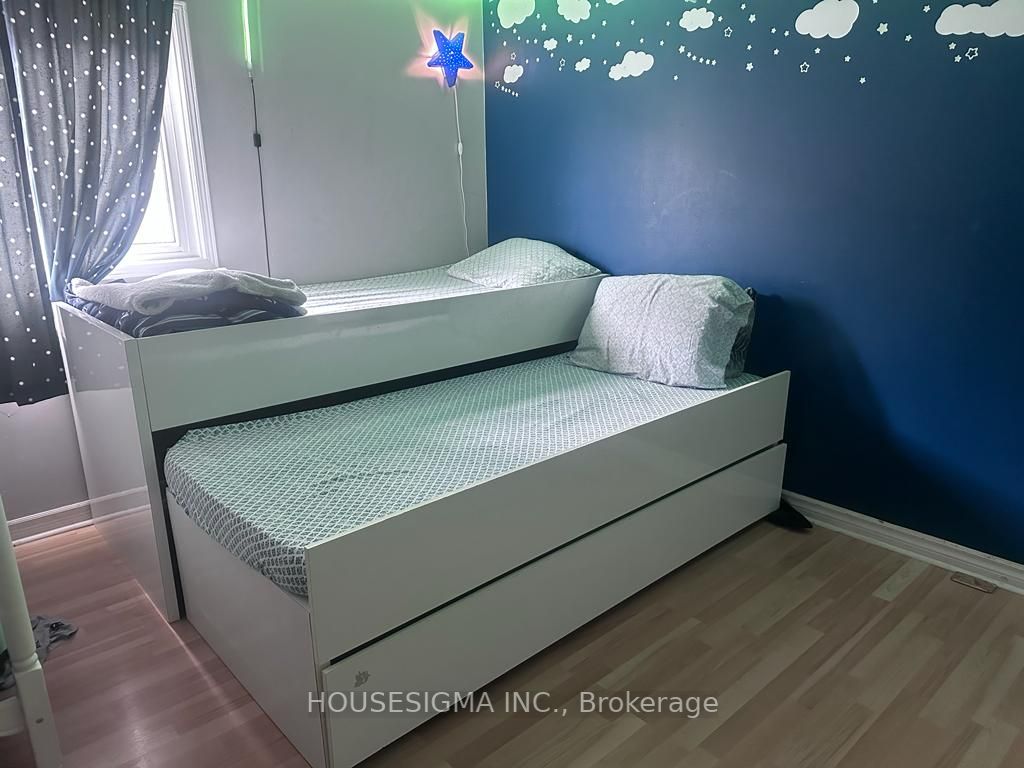 37 Irenemount Cres