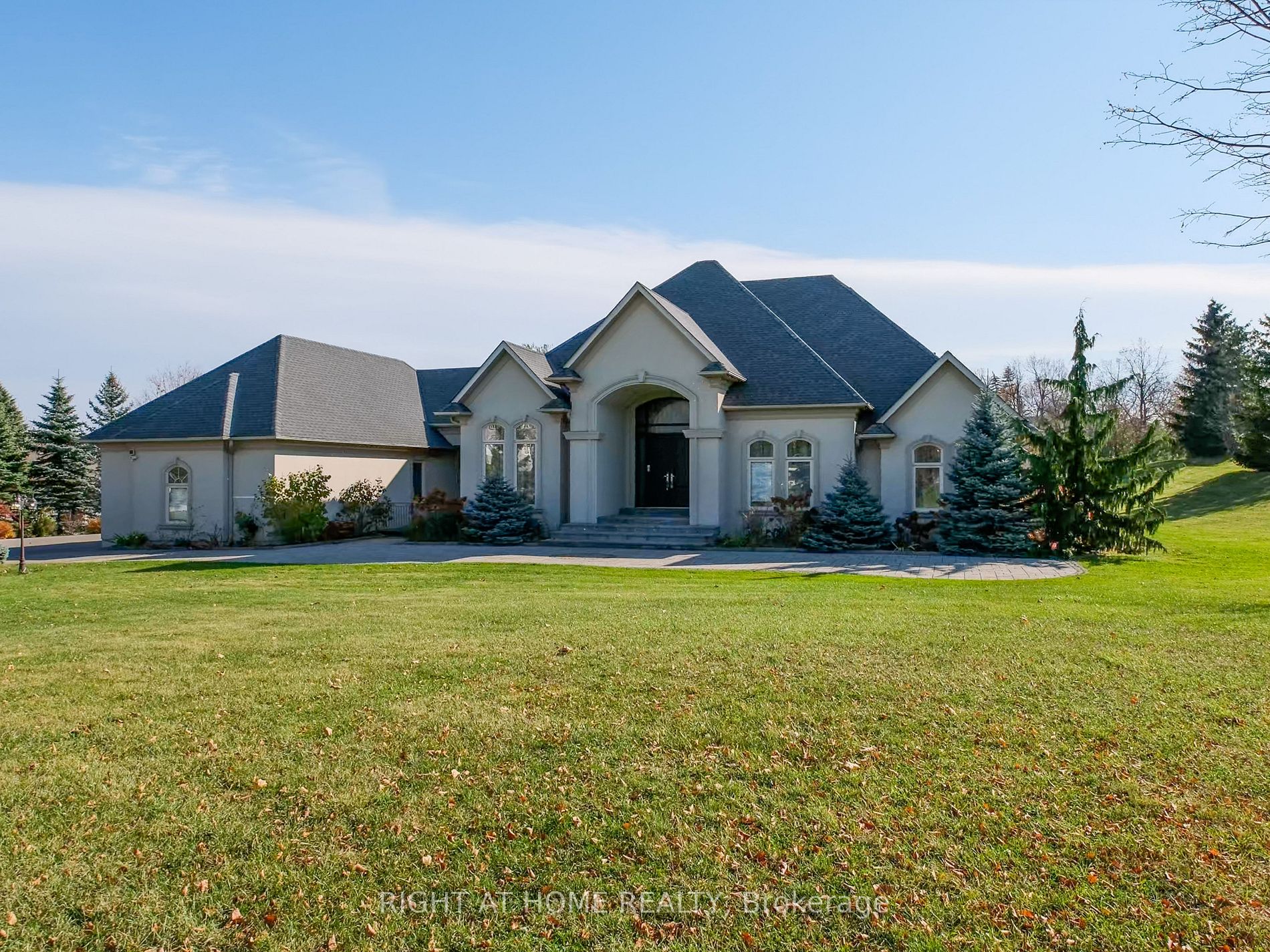 61 Charles Cooper Crt