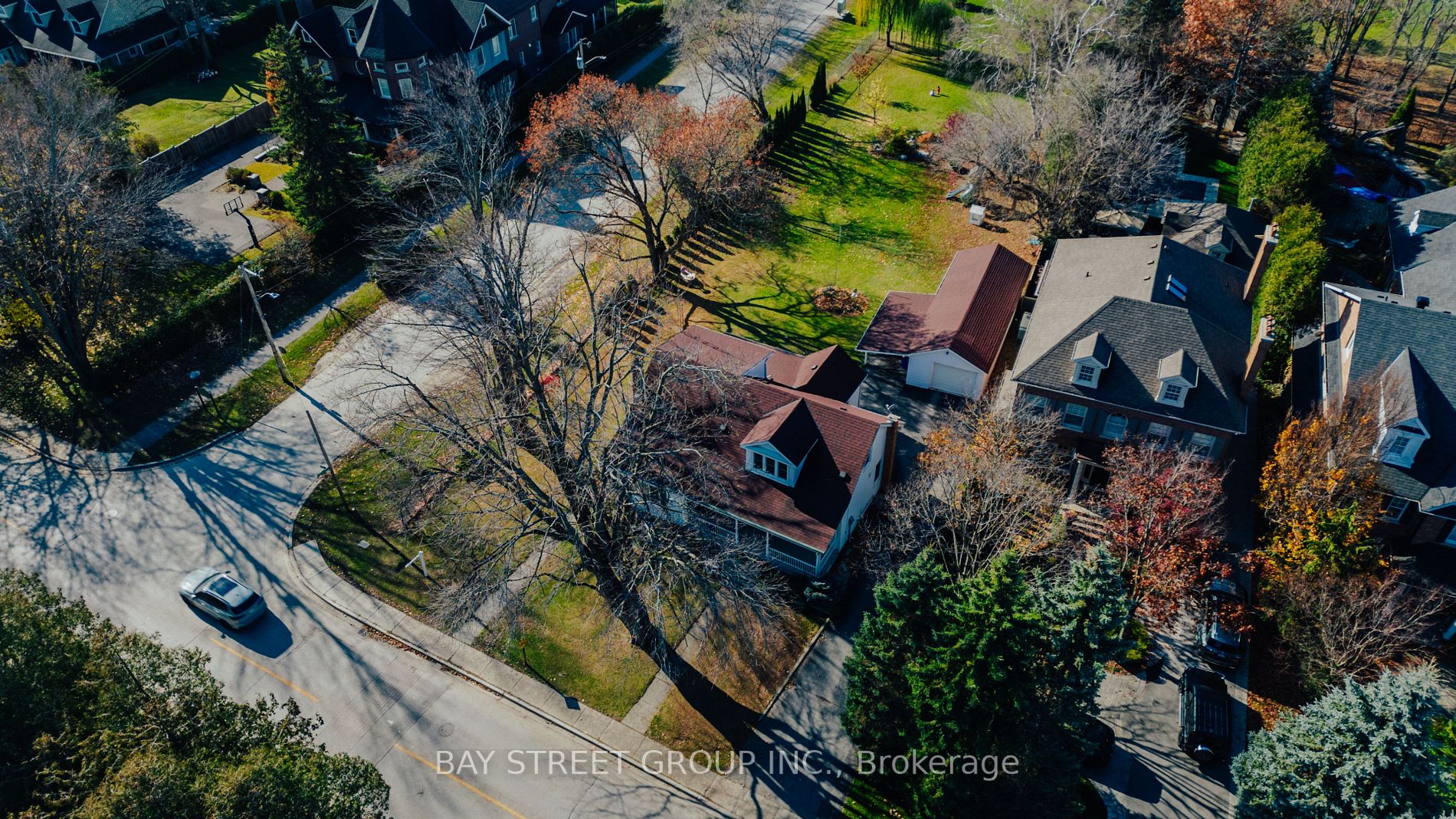 282 Main St