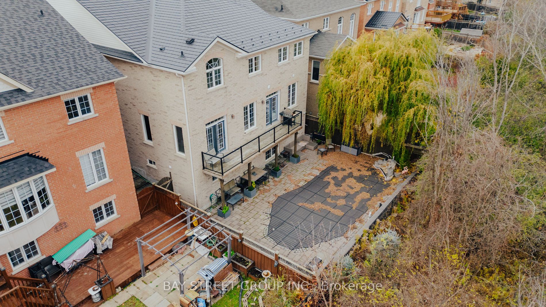 217 Riverwalk Dr S