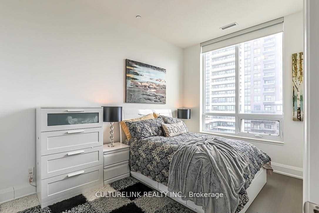 25 Water Walk Dr, #Ph03