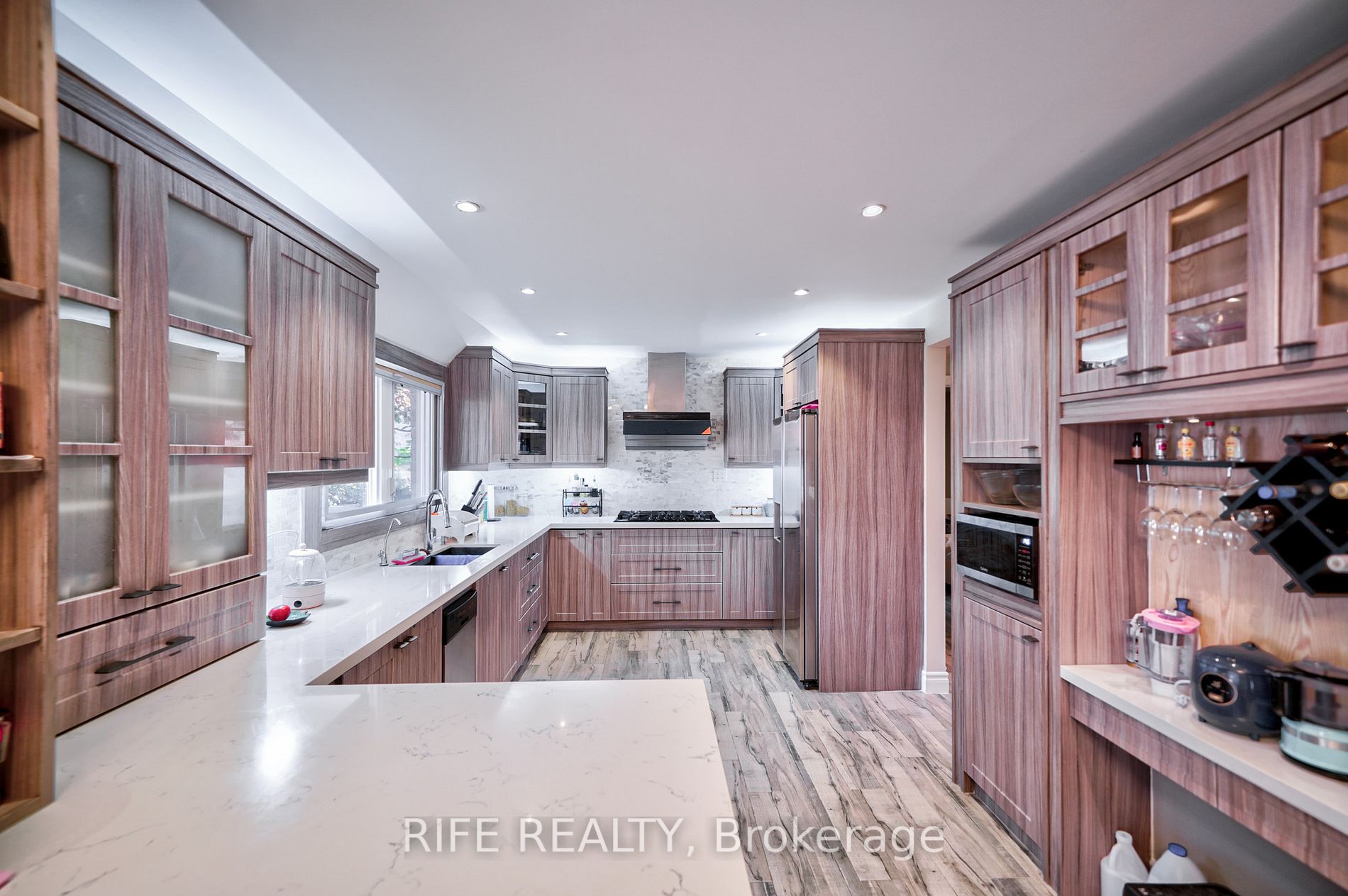 66 Greencroft Cres