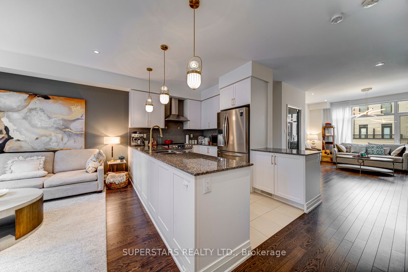 86 William Saville St