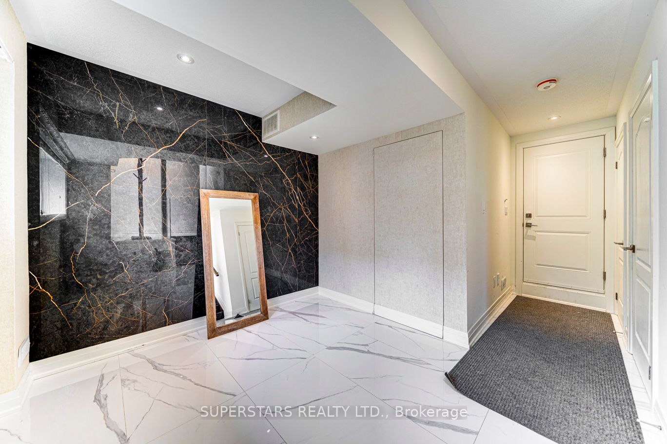 86 William Saville St