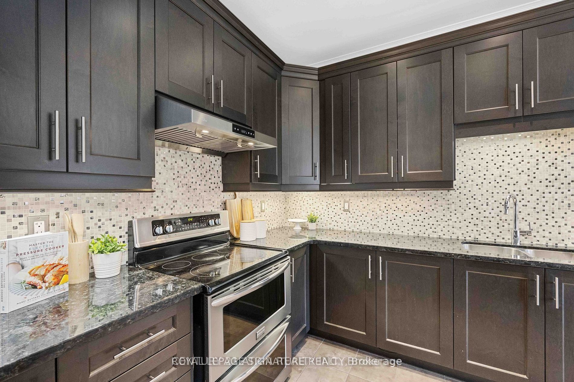 3 Via Toscana Rd