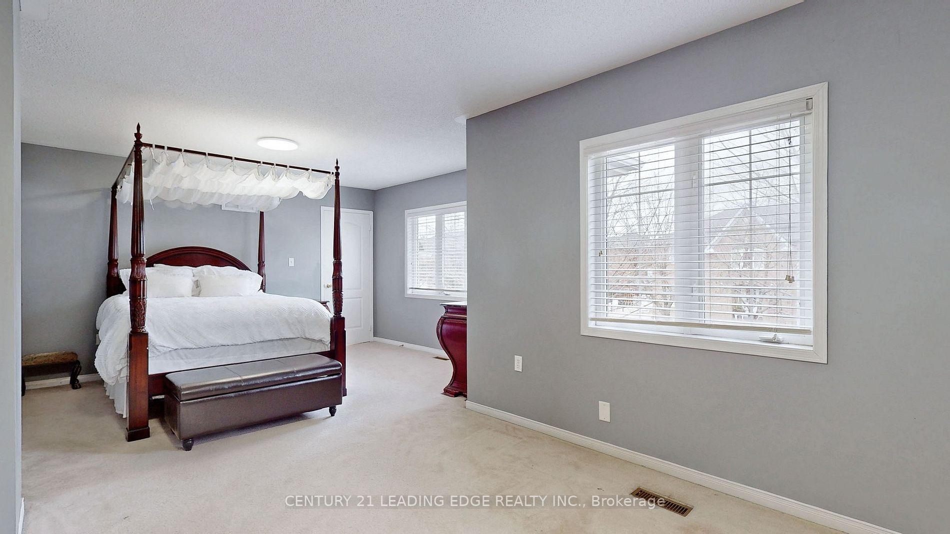 104 Fadine Rd