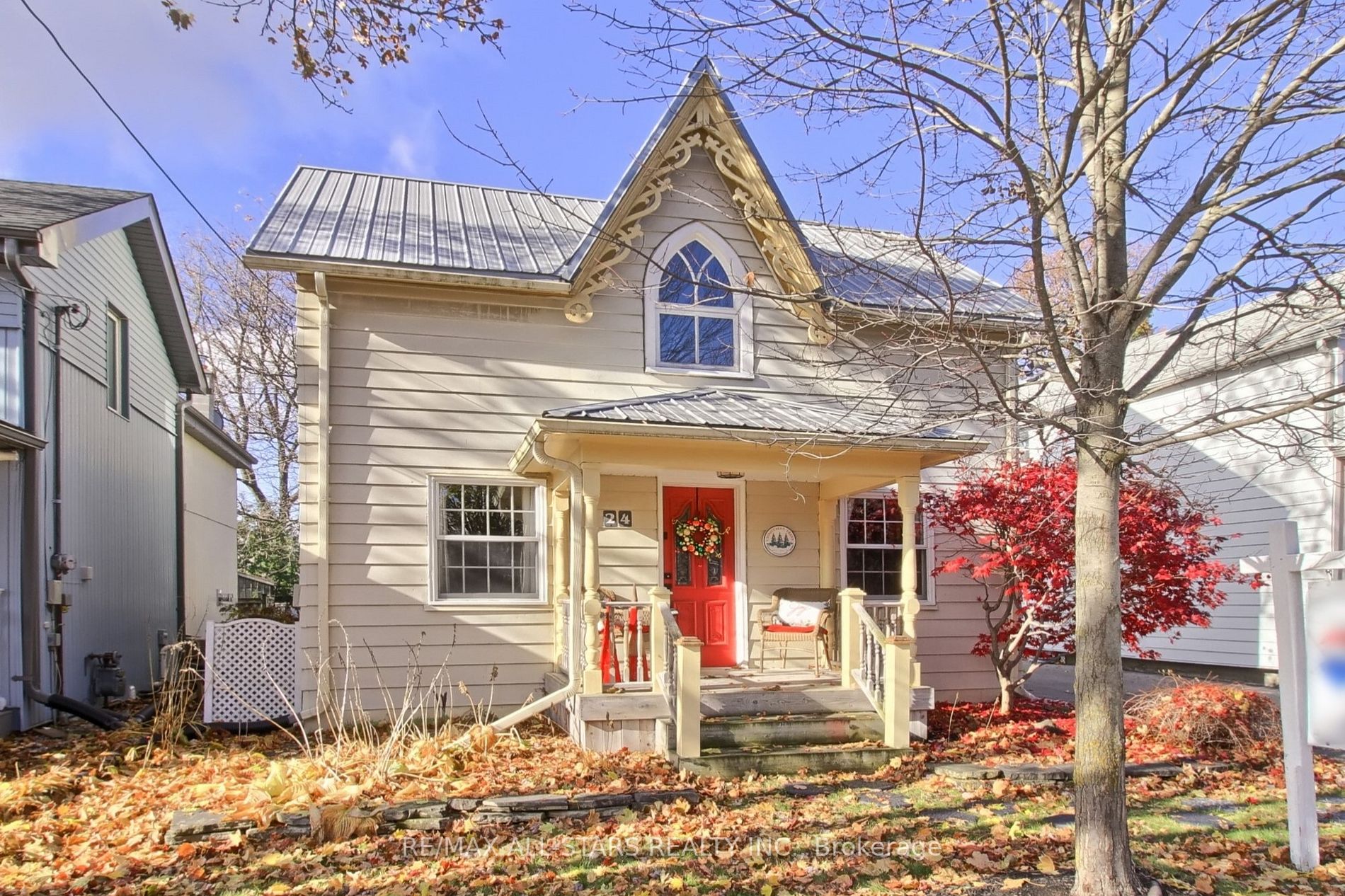 24 Victoria St
