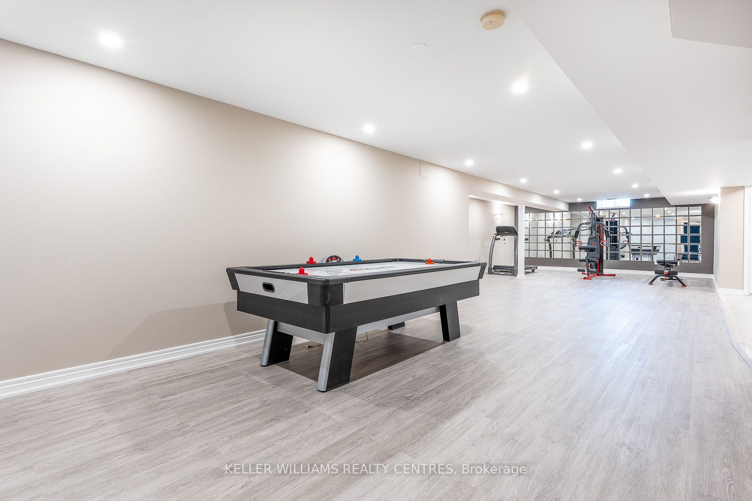47 Maplehyrn Ave