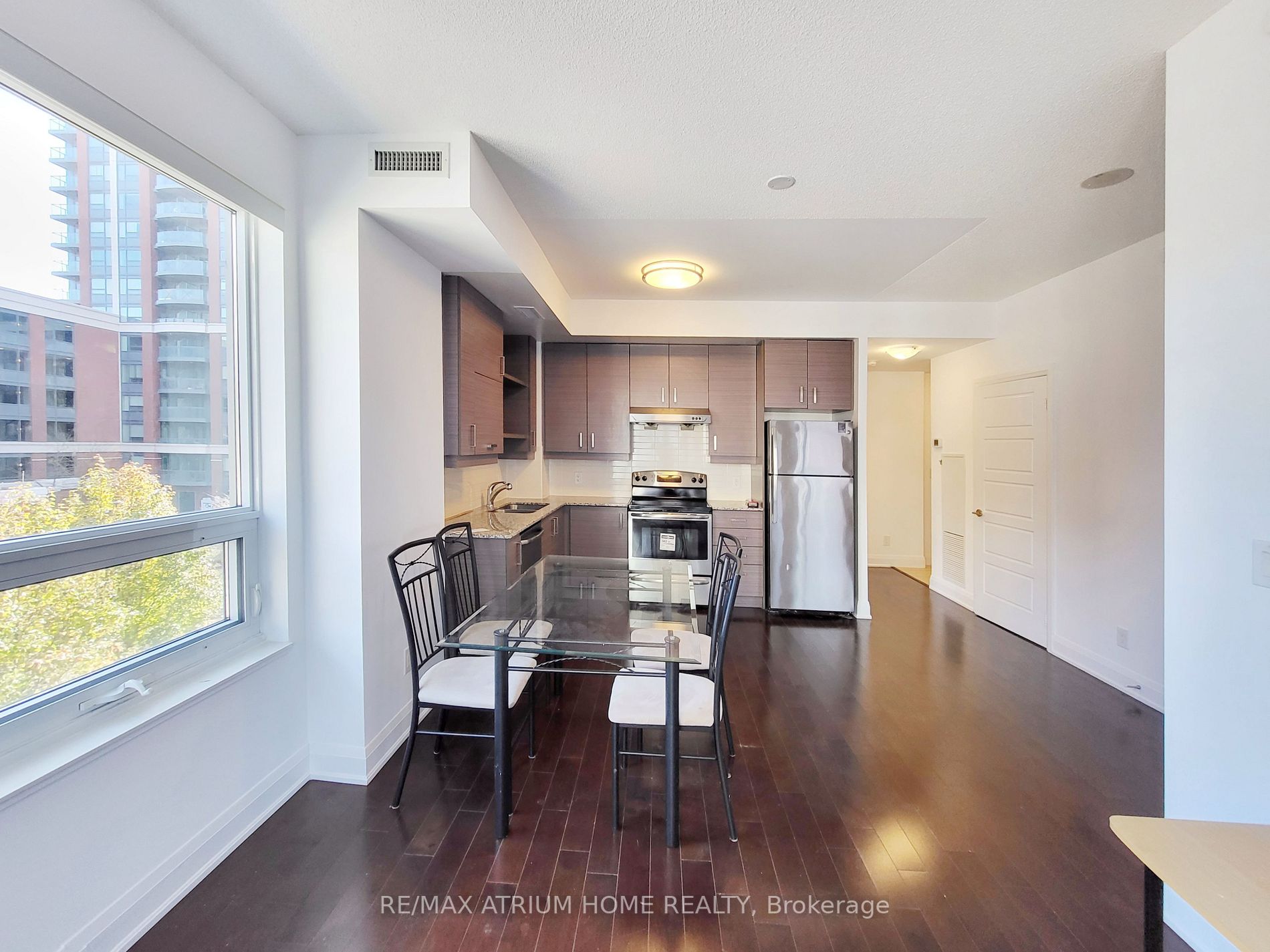 1 Uptown Dr, #317