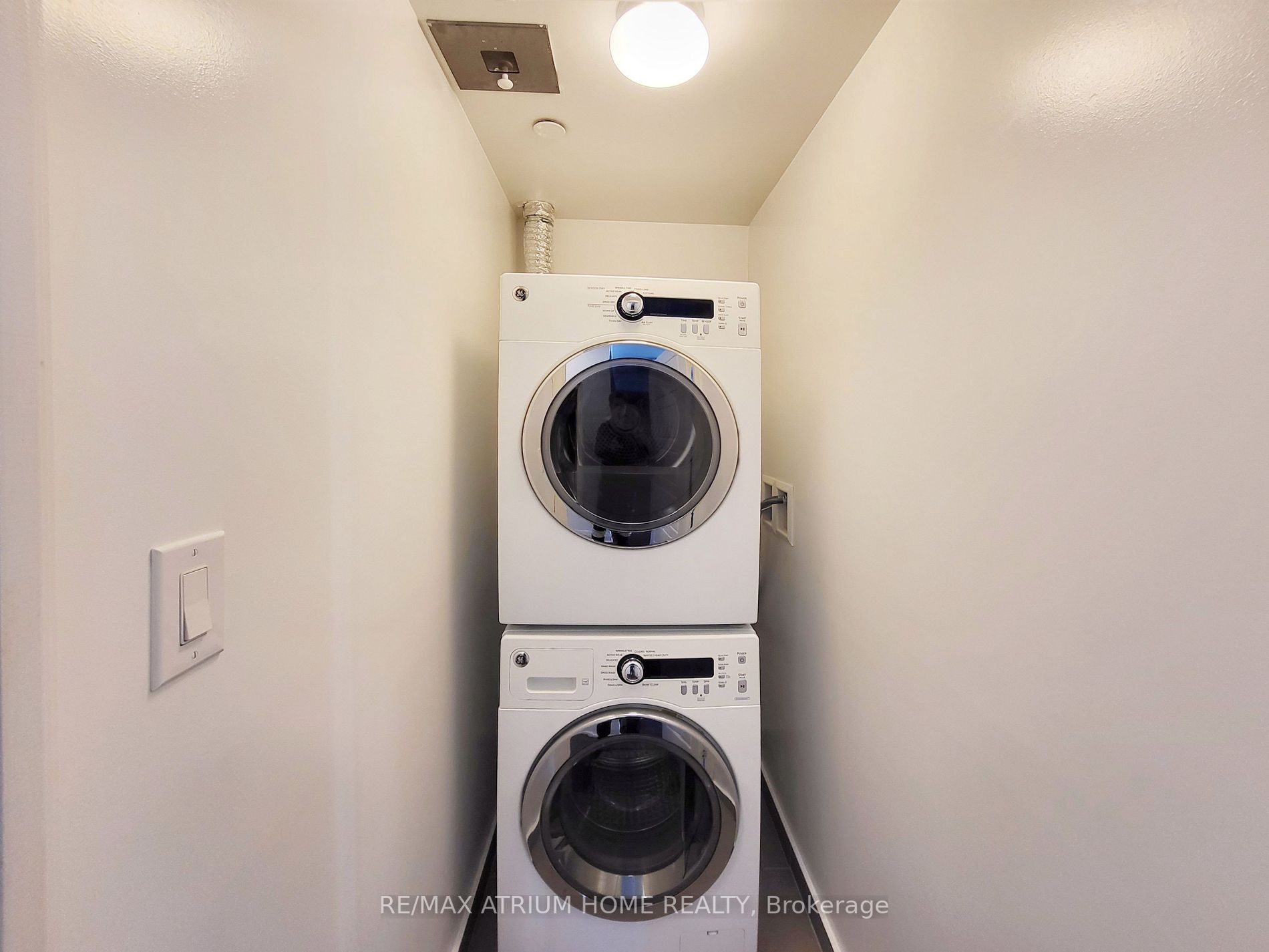 1 Uptown Dr, #317
