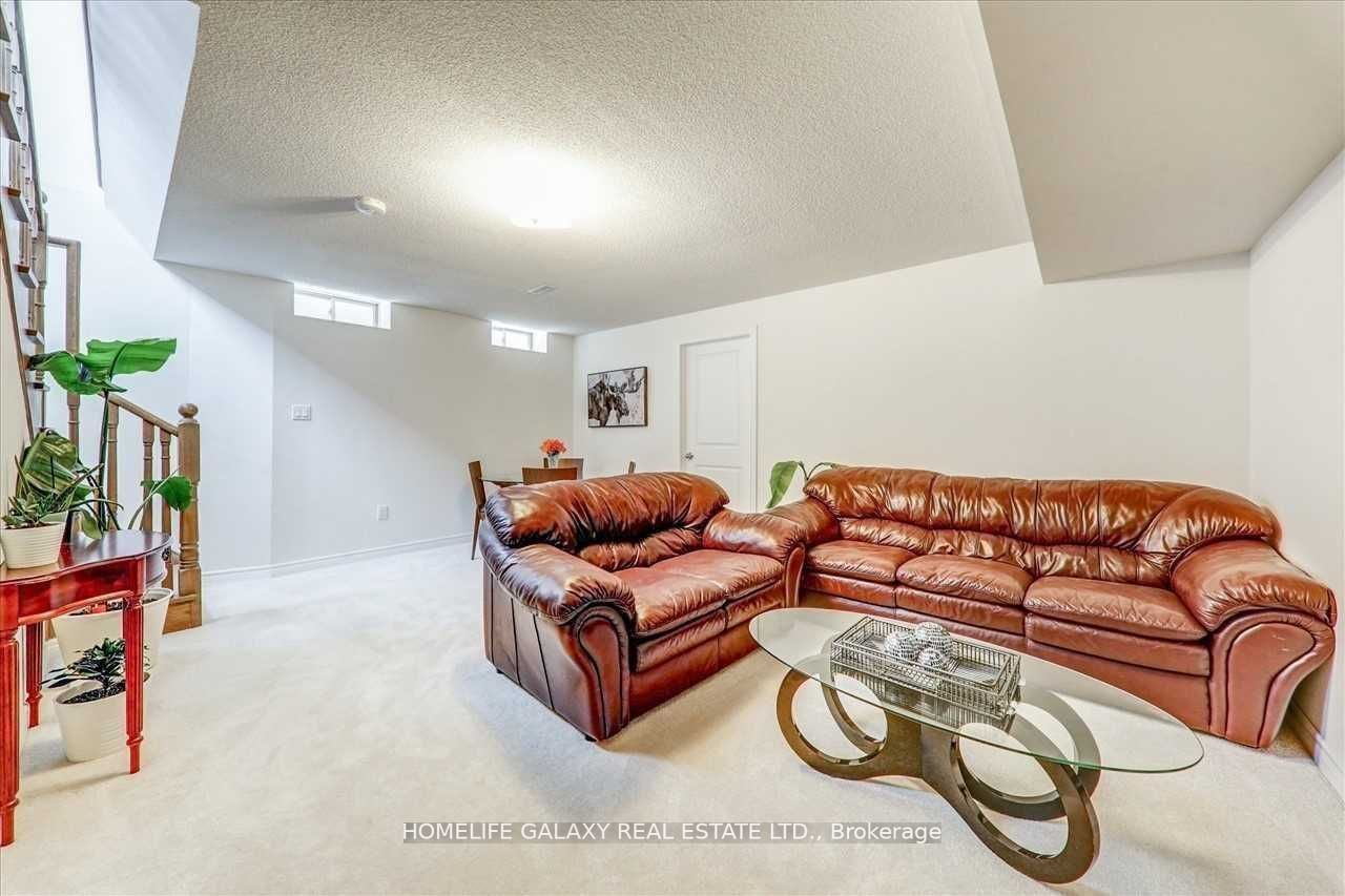99 Wesmina Ave