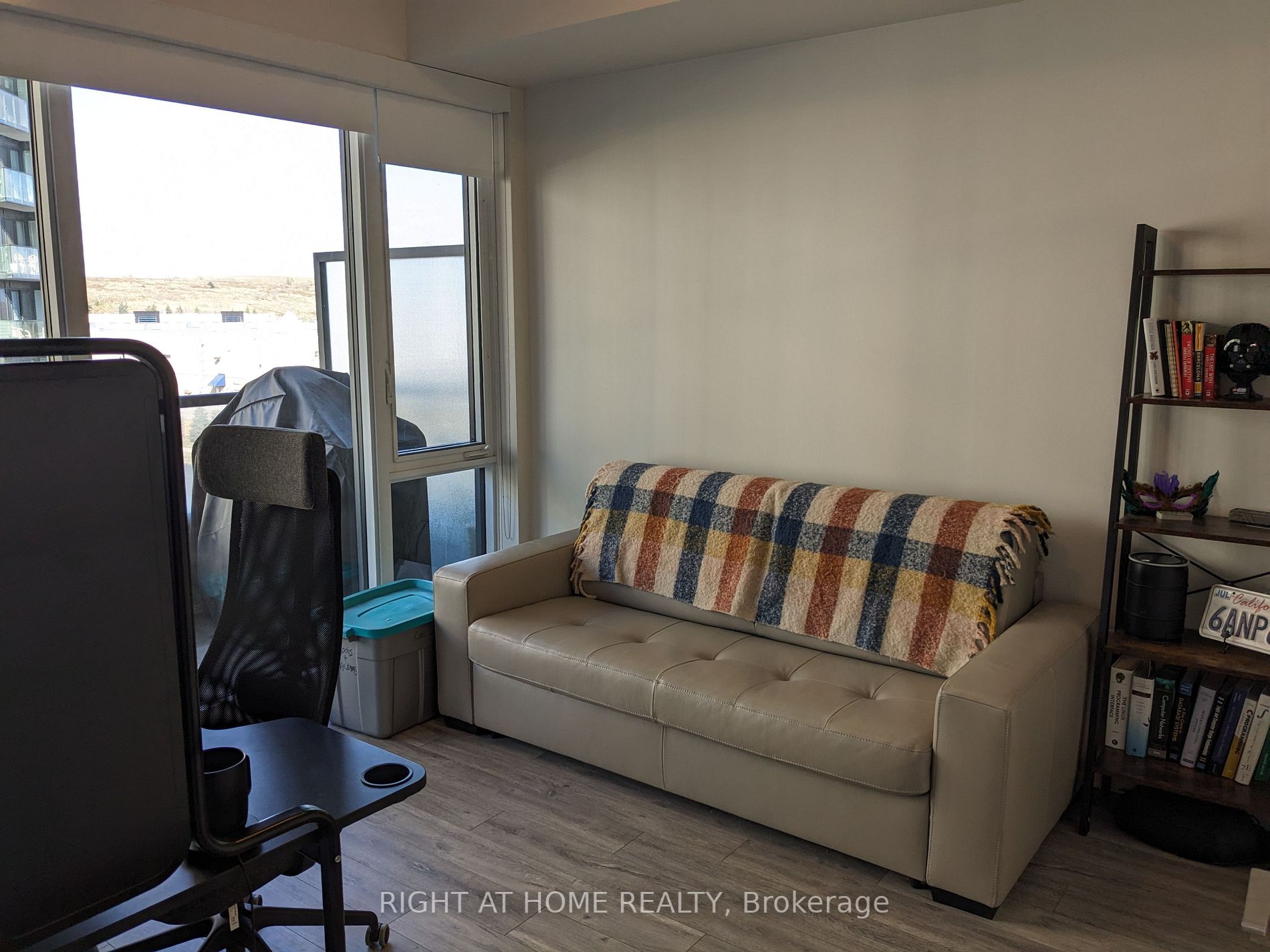 99 Eagle Rock Way, #402
