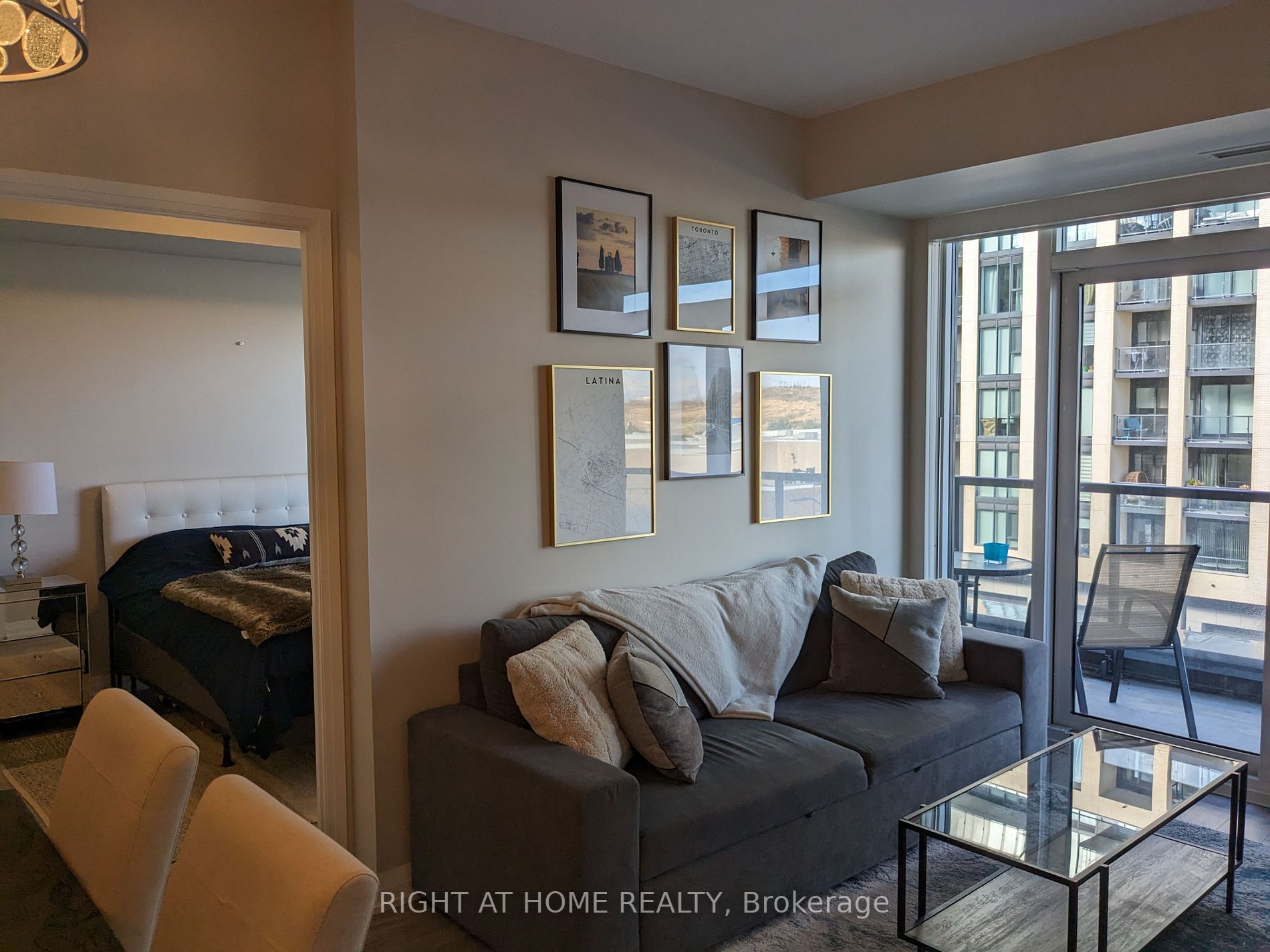 99 Eagle Rock Way, #402