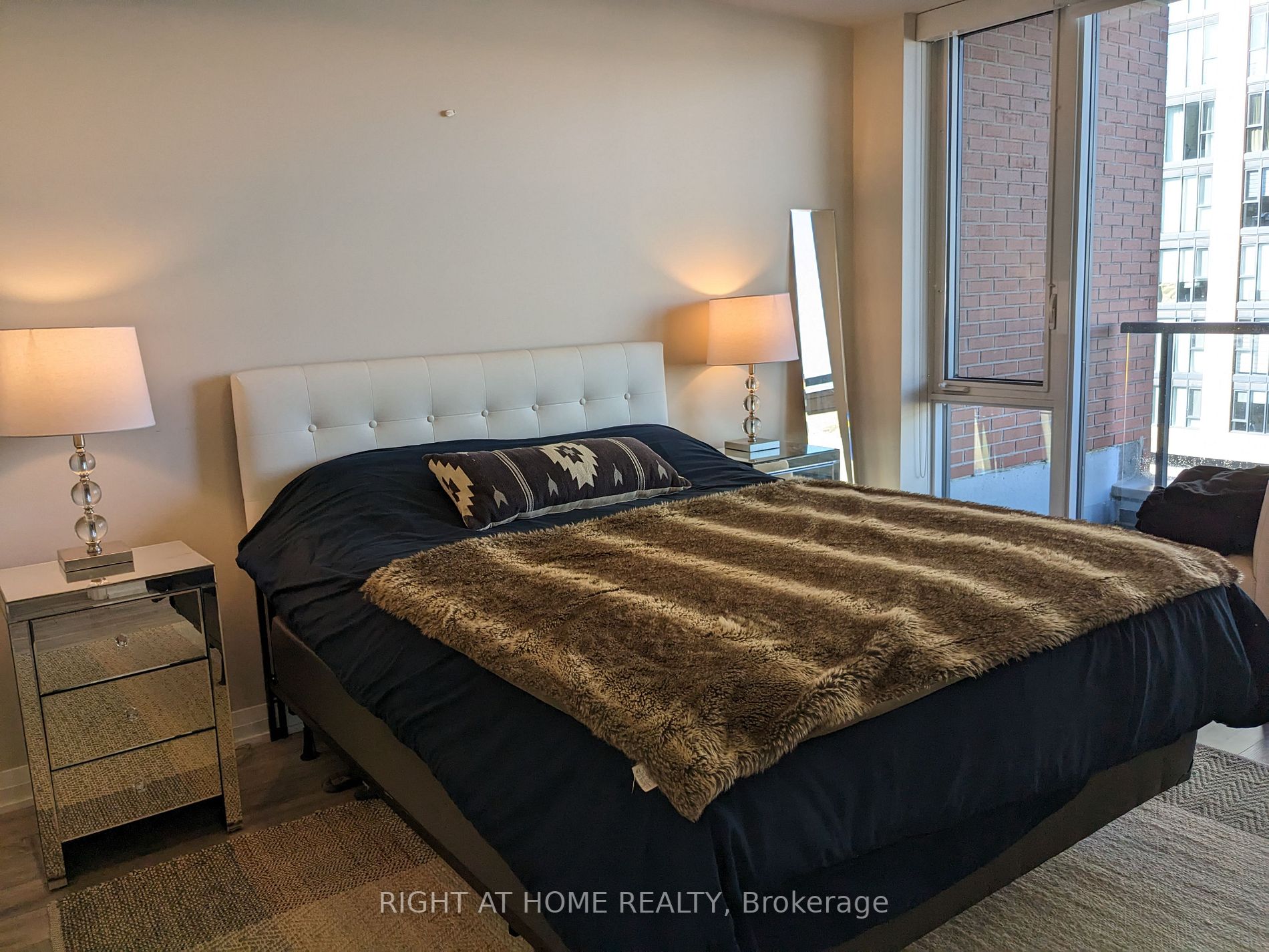 99 Eagle Rock Way, #402
