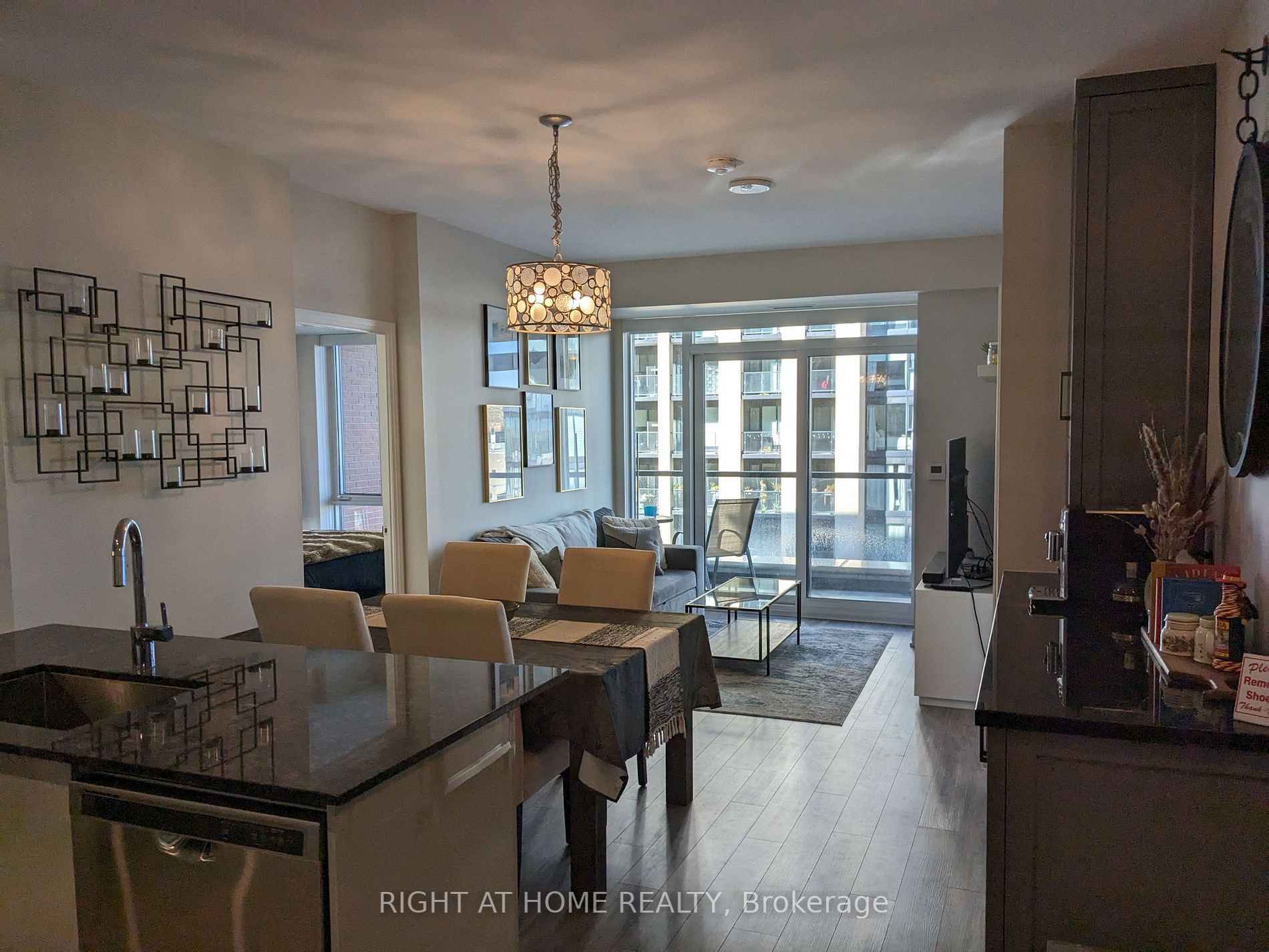 99 Eagle Rock Way, #402