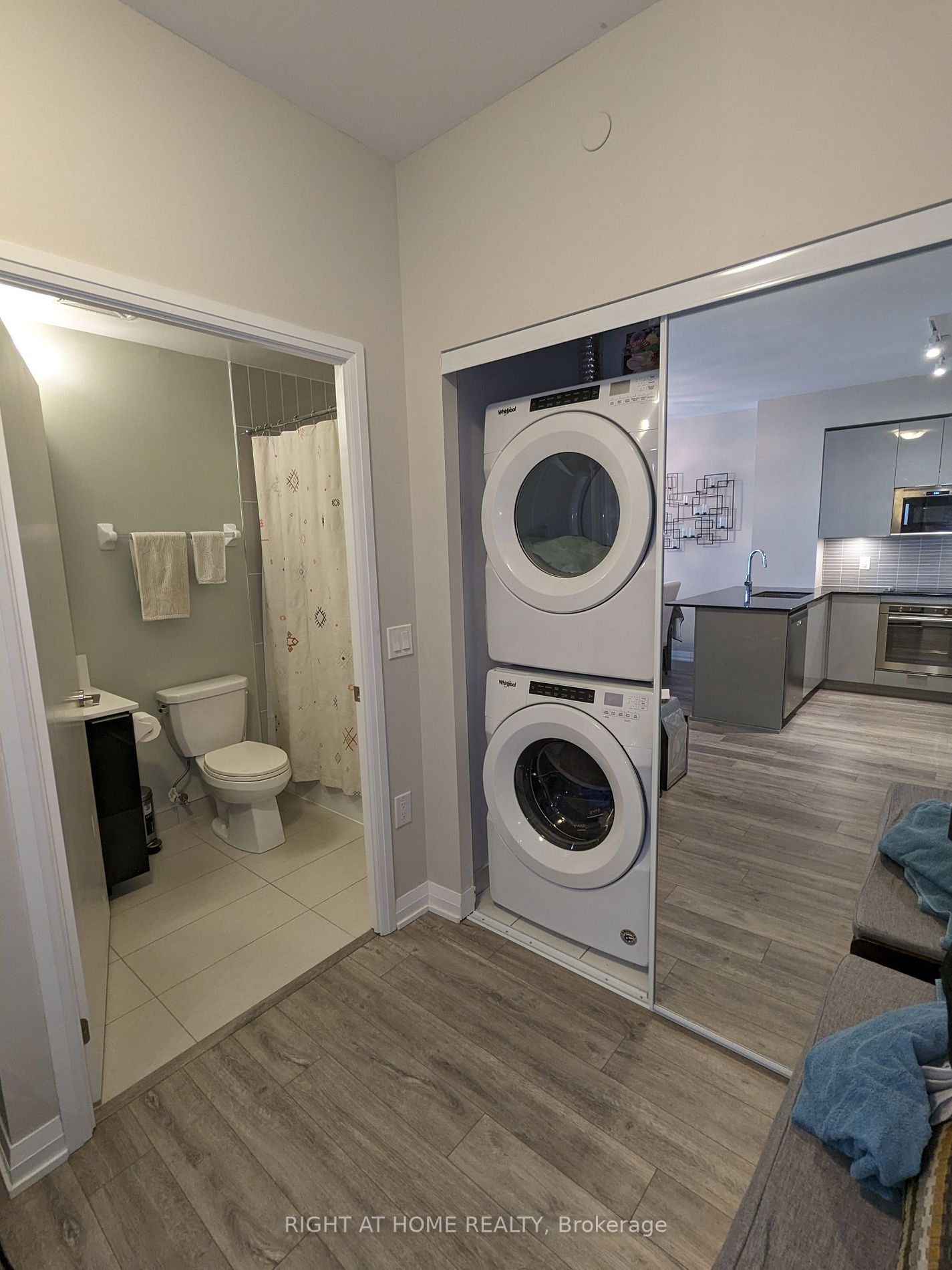 99 Eagle Rock Way, #402