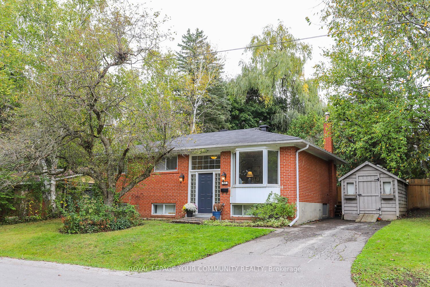 37 Harriman Rd