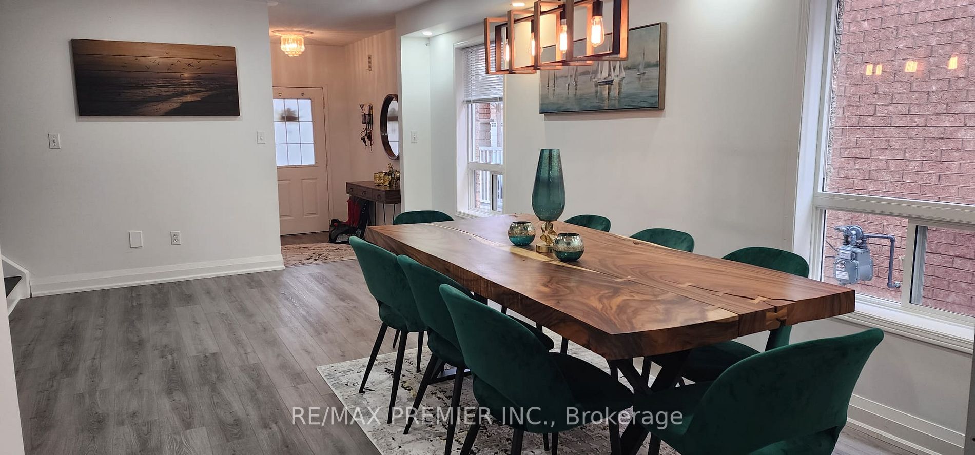 21 Casabel Dr