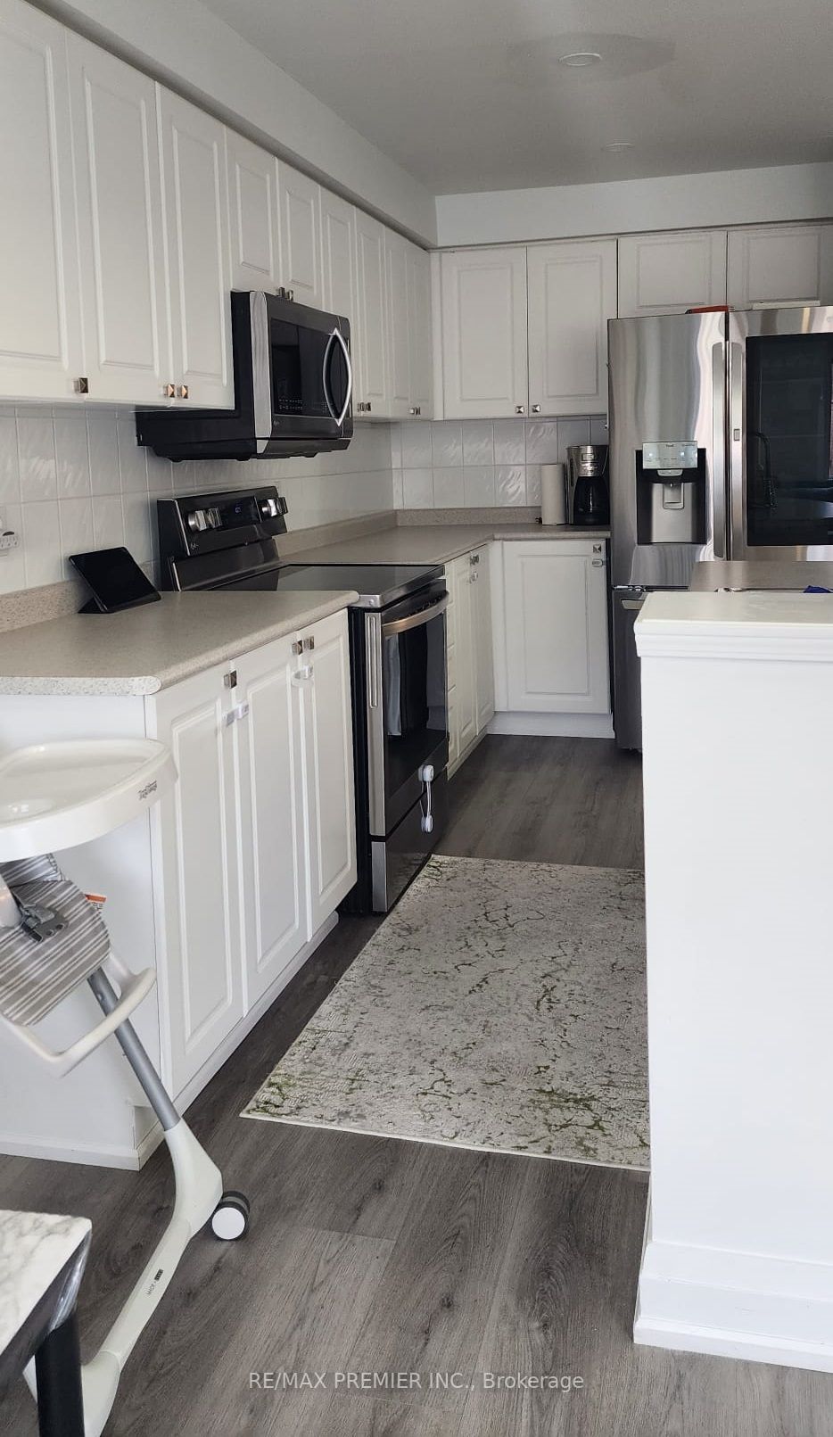 21 Casabel Dr
