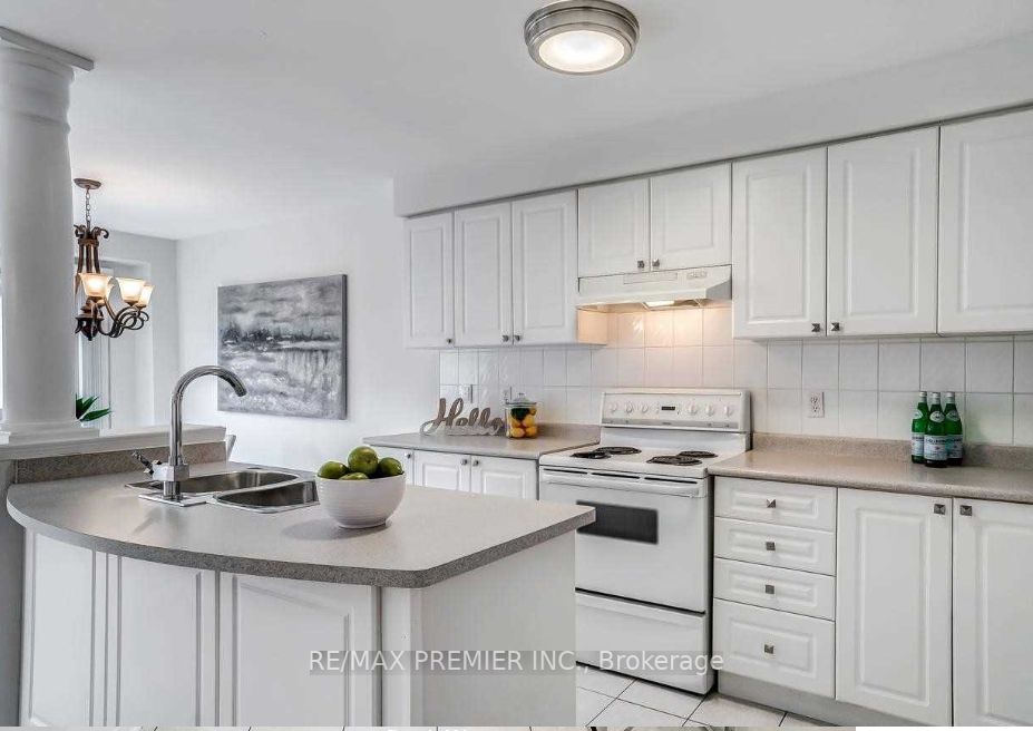 21 Casabel Dr