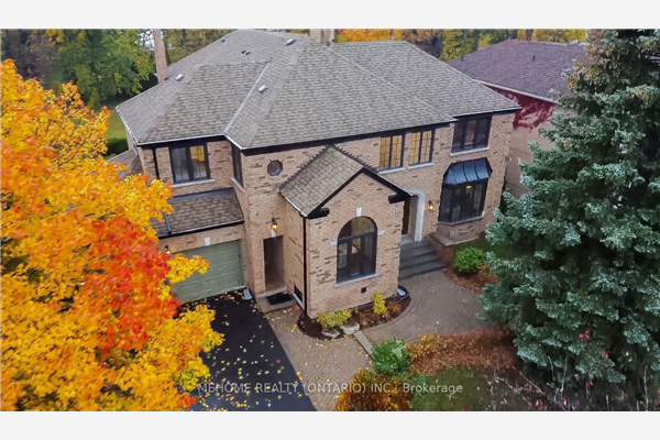 55 Hillholm Blvd, Richmond Hill