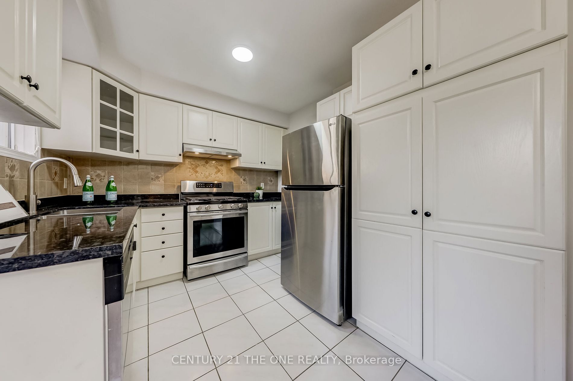 116 Hollandview Tr
