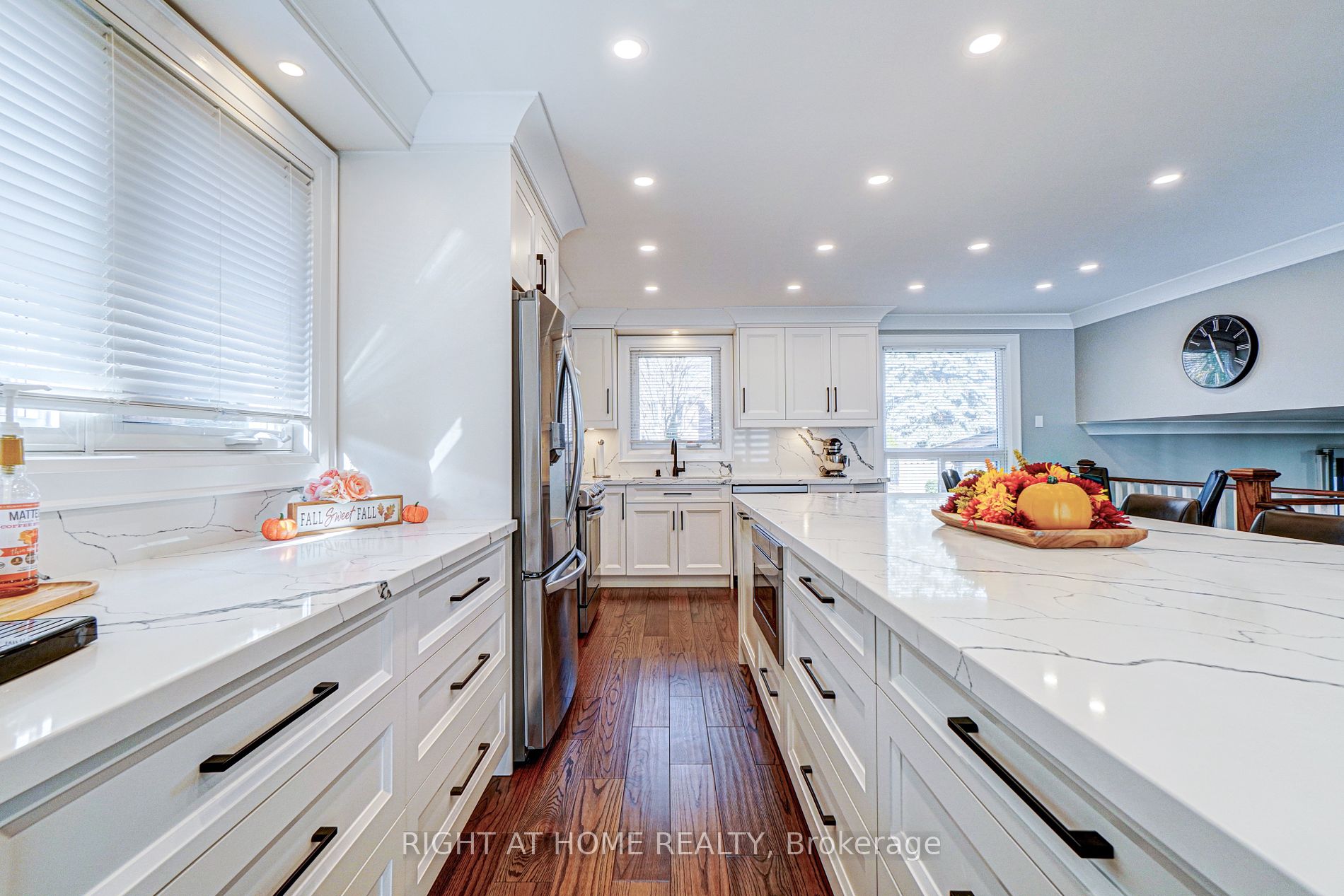 116 Crown Cres