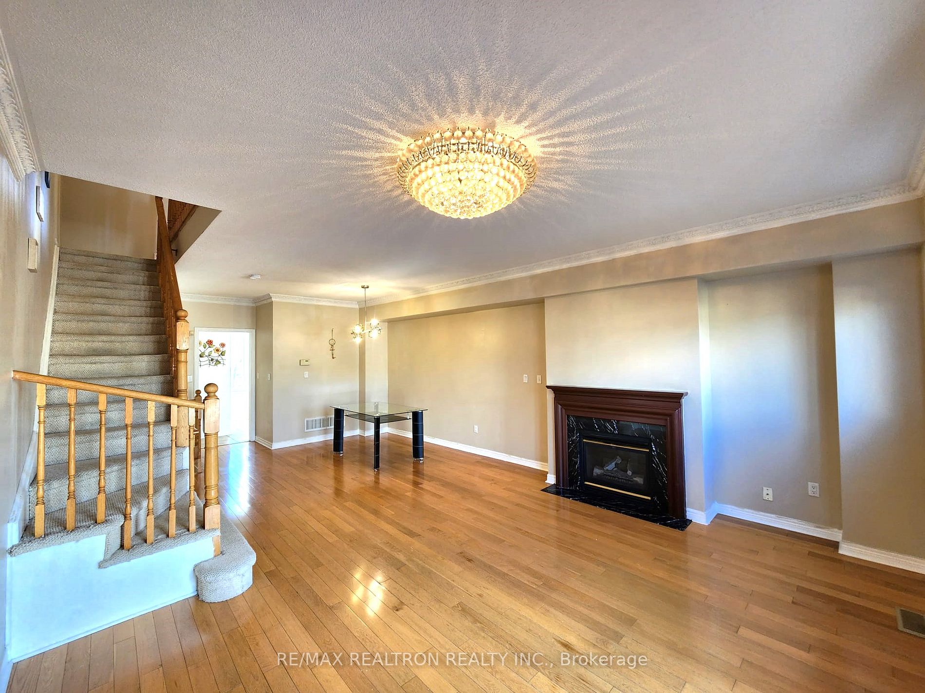 17 Carnation Rd