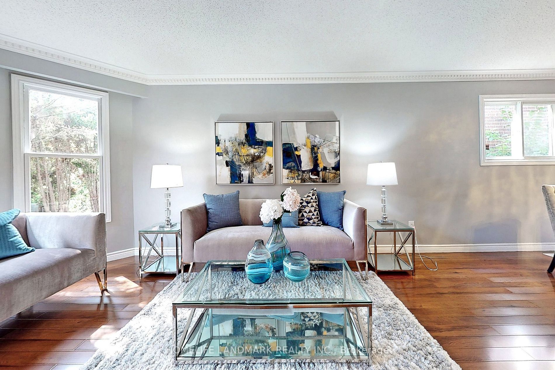 123 Blackmore Ave W