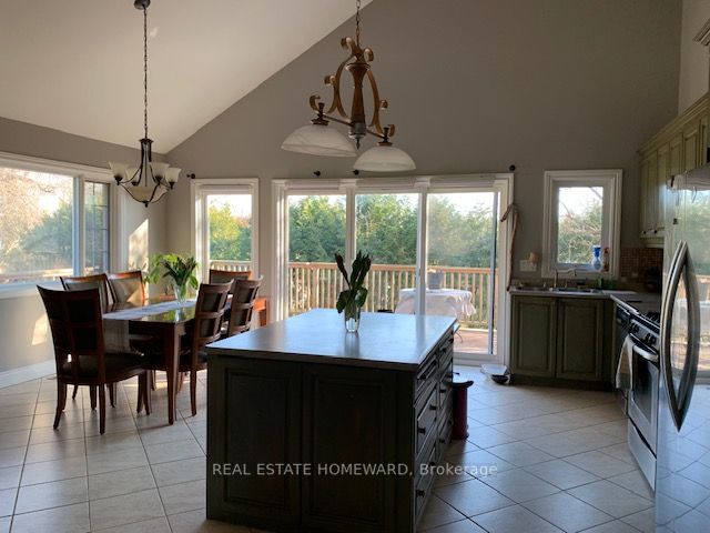 21 Windsor Dr