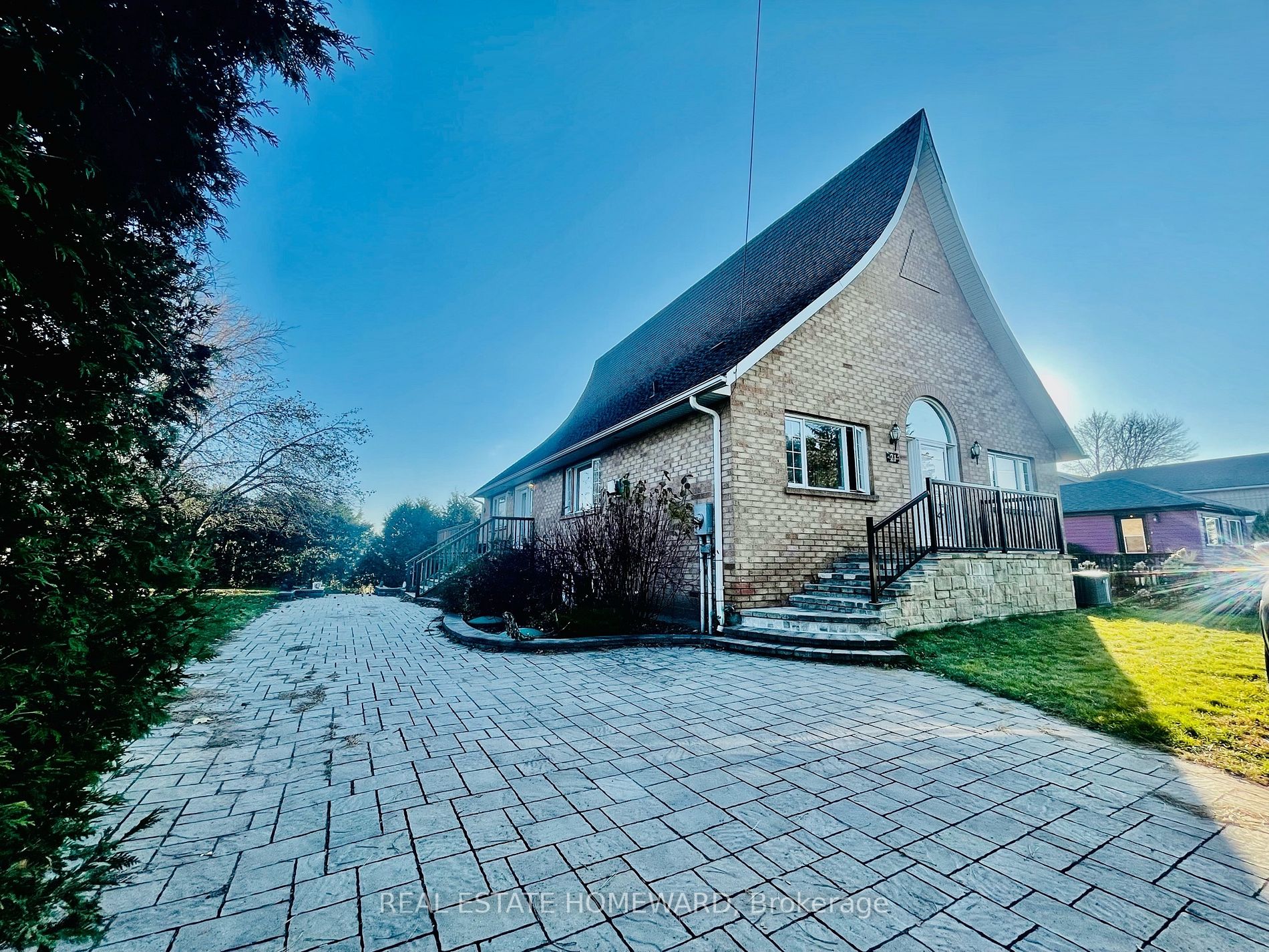 21 Windsor Dr