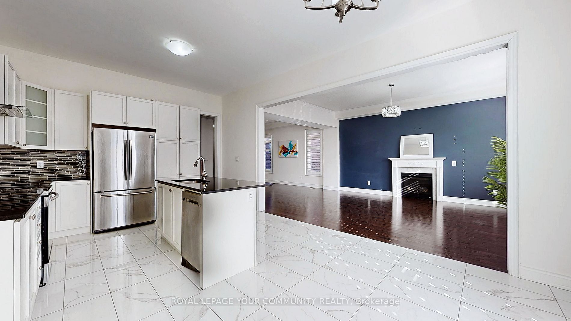 19 Robert Baldwin Boulevard